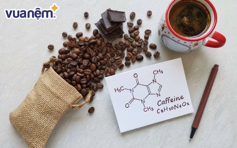 Hạn chế sử dụng chất kích thích trước giờ đi ngủ