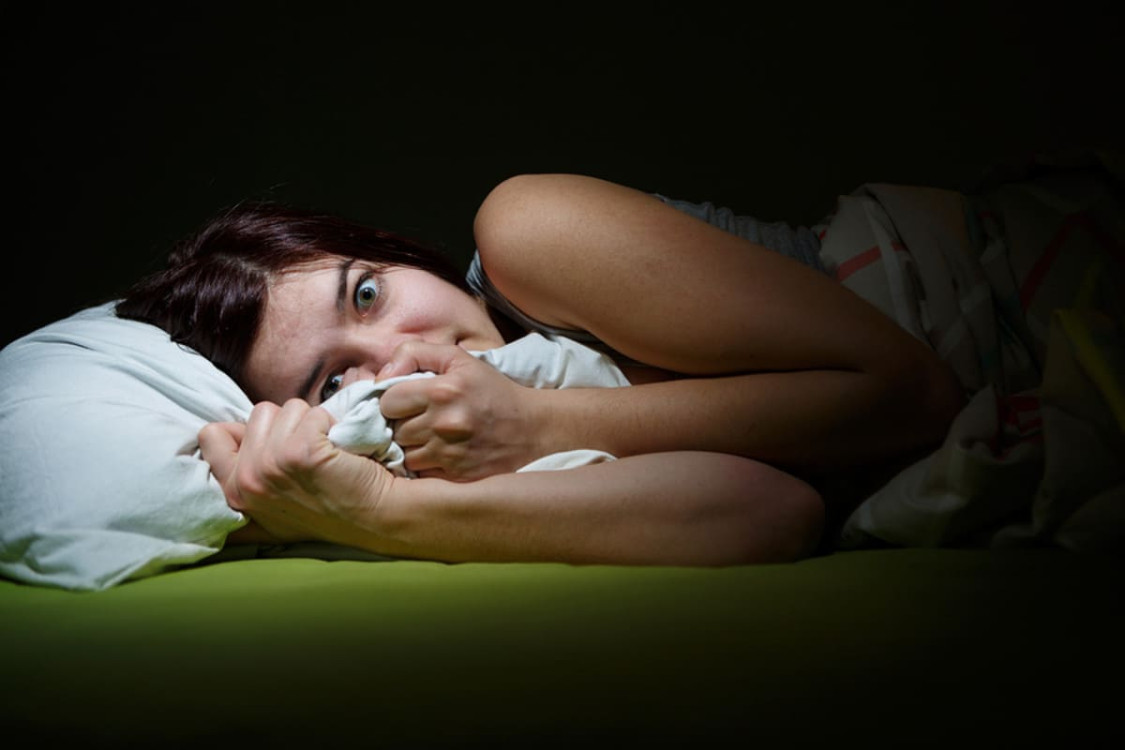Triệu chứng chính của chứng sợ ngủ