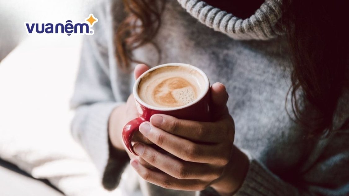 Uống cà phê trước khi ngủ trưa