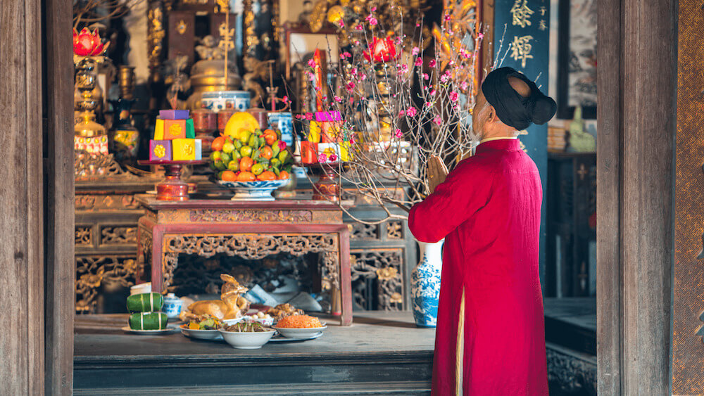 Cúng rước ông Táo về nhà là lễ cúng quan trọng của người Việt