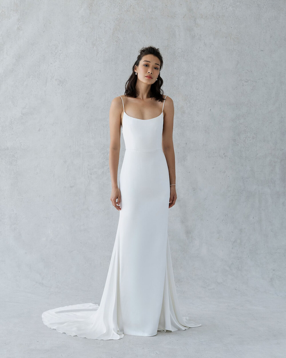 Váy cưới thiết kế tối giản đang ngày càng được ưa chuộng