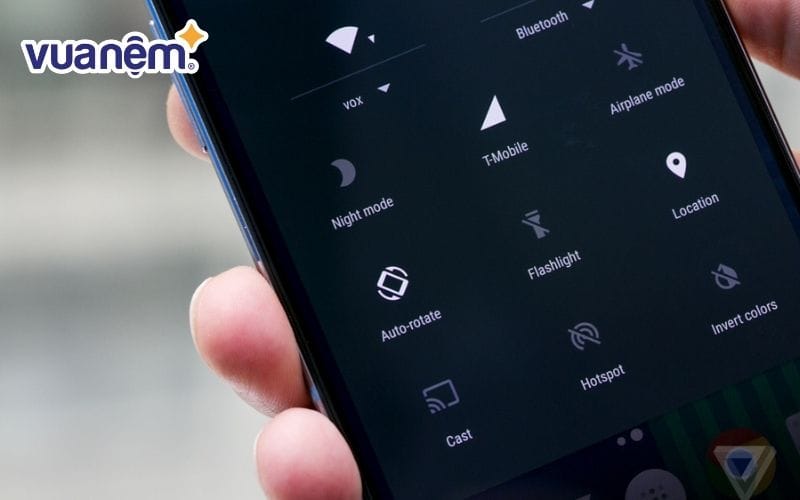 Bật chế độ ban đêm để không bị làm phiền trong khi ngủ