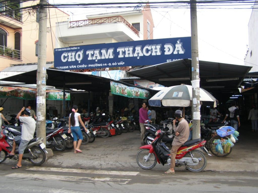 Chợ tạm Thạch Đà