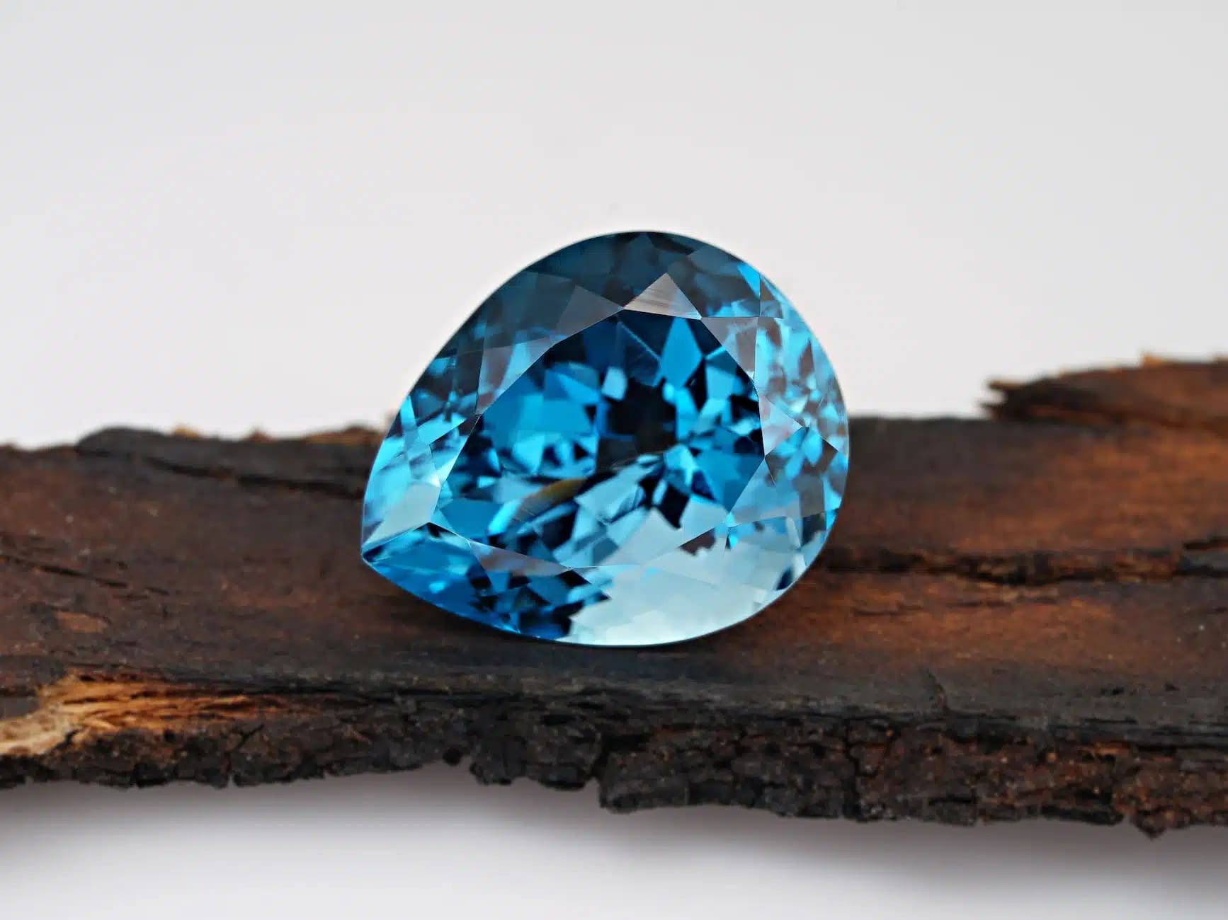 công dụng đá topaz