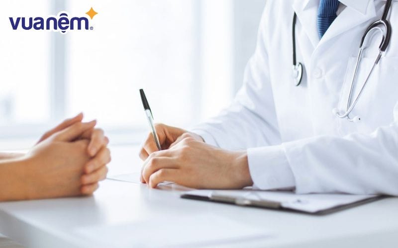 Trước tiên bác sĩ sẽ khai thác các triệu chứng