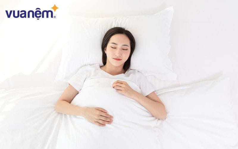 Tư thế ngủ rất quan trọng với người thiếu máu não