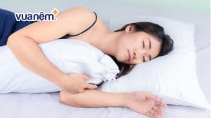 Tư thế ngủ cho người thiếu máu não giúp tăng cường lưu thông máu