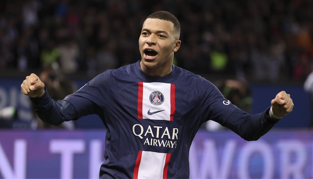 Vị trí thứ 9 TOP cầu thủ giàu nhất thế giới thuộc về sao trẻ tuyển Pháp Kylian Mbappe