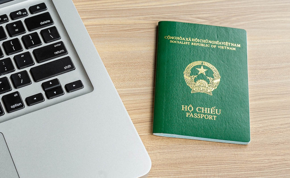 Chuẩn bị các giấy tờ cần thiết để làm hồ sơ xin cấp passport