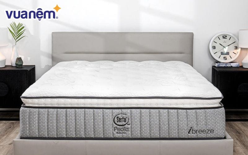 Nệm lò xo Serta Pedic iBreeze không gây bí bách khi nằm lâu