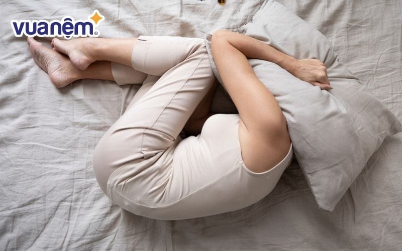 Nằm mãi không ngủ được ảnh hưởng tới sức khỏe về lâu dài