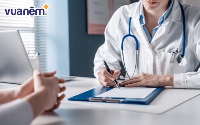 Nếu bạn nghi ngờ mình mắc chứng sợ ngủ, hãy thăm khám bác sĩ tâm lý