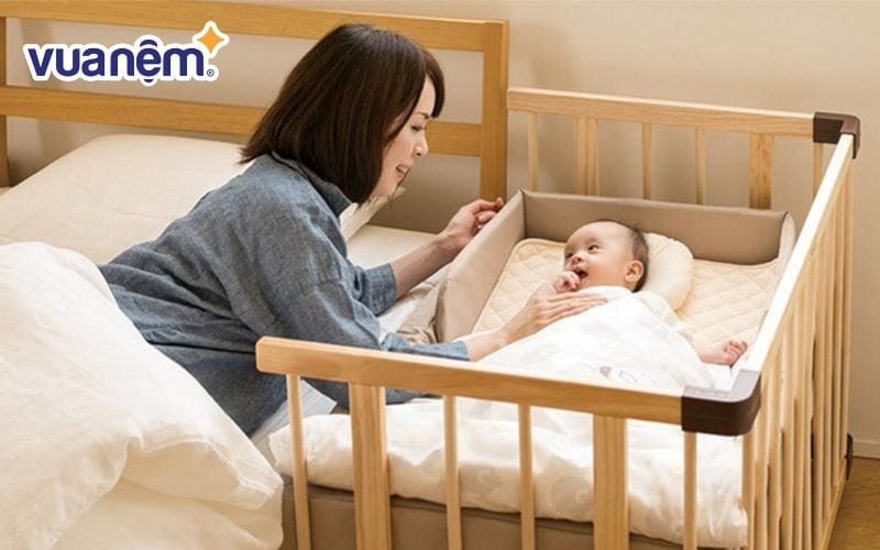 Tốt hơn hết nên rèn cho trẻ ngủ riêng ngay từ khi còn bé