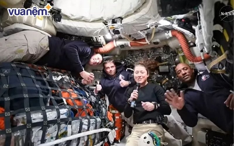 Cách các phi hành gia đối phó với chứng mất ngủ