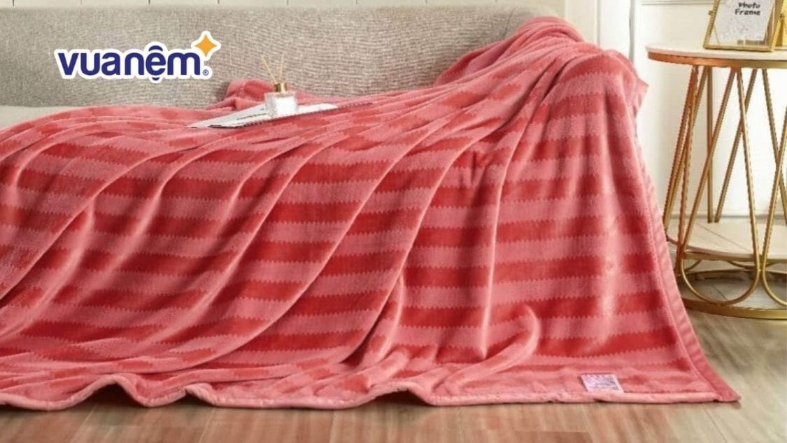 Chăn bông tuyết là gì? 07 lý do bạn nên chọn chăn bông tuyết