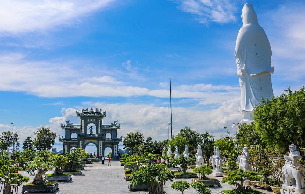Chùa Linh Ứng Non Nước điểm du lịch nổi tiếng tại Đà Nẵng