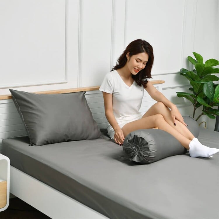 Ga chun là một tấm chắn bao bọc nệm, ngăn chặn vi khuẩn và bụi bẩn bám vào nệm.