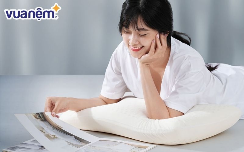 Gối cao su thích hợp cho người đau lưng có thói quen nằm nghiêng và ngừa