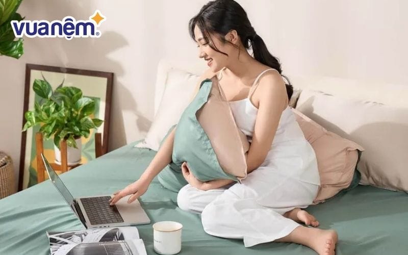 Hạn chế sử dụng thiết bị điện tử trước khi ngủ