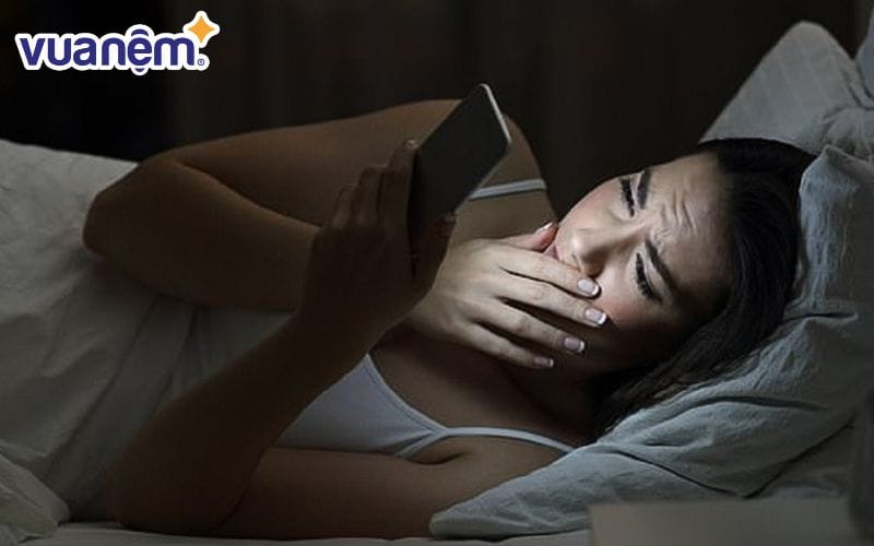 Không xem nội dung gây kích thích trước khi ngủ