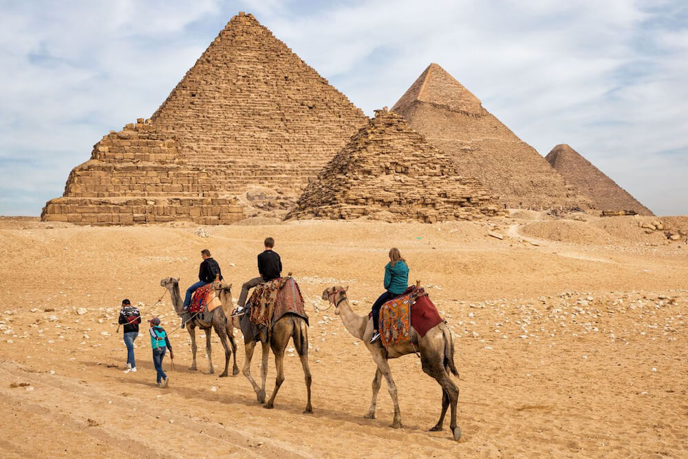 Trong Kim Tự Tháp Ai Cập được đặt vô vàn loại bẫy khác nhau