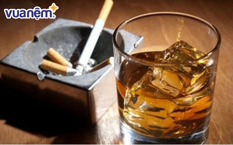 Lạm dụng chất kích thích gây mất ngủ ở người trẻ tuổi