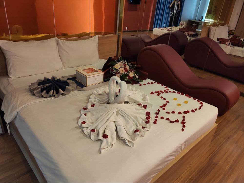 Mata Love Hotel sẽ không làm bạn thất vọng với không gian thư giãn và lãng mạn