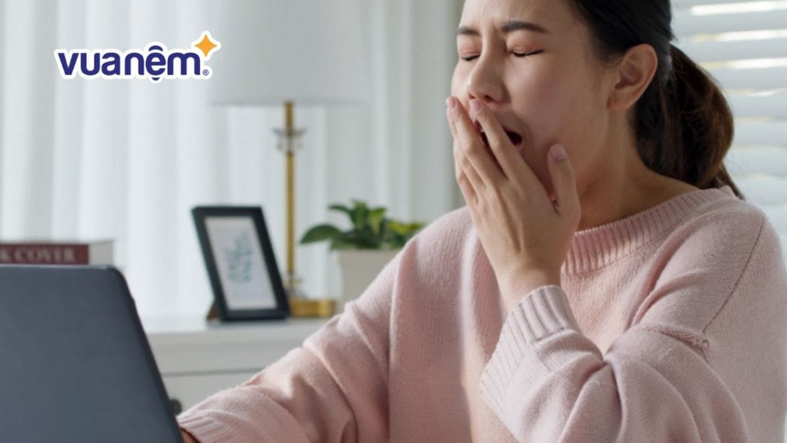 13 mẹo chống buồn ngủ nơi công sở cực hiệu quả