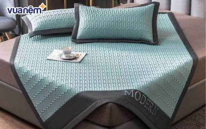 Cửa hàng chăn nệm Long Việt 