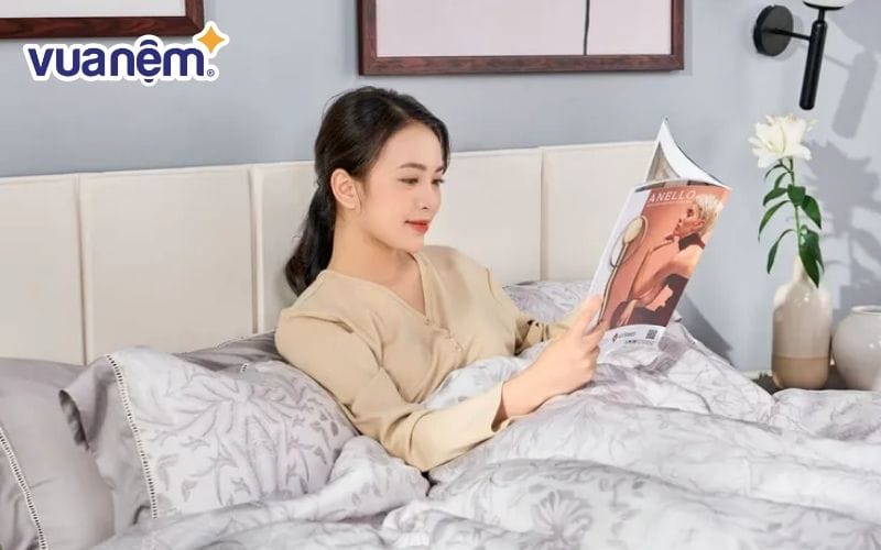 Nghe nhạc, đọc sách giúp giảm căng thẳng trước khi đi ngủ