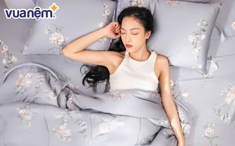 Kiểu ngủ thích quẫy đạp và hơi phóng khoáng