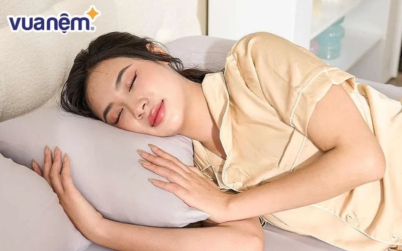 Có nhiều nguyên nhân khiến một người ngủ mơ nhiều