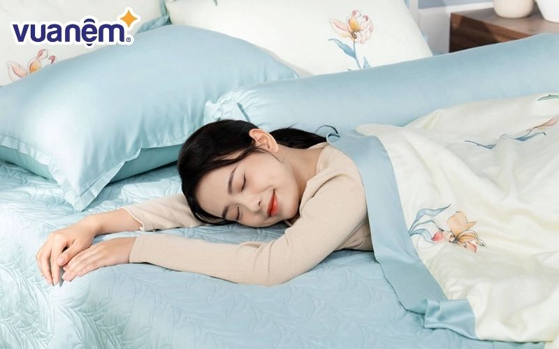 Ngủ vị trí nào trên giường giúp bạn ngủ ngon và thoải mái hơn?