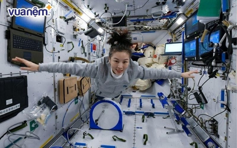 Vì sao phi hành gia thường gặp vấn đề về giấc ngủ