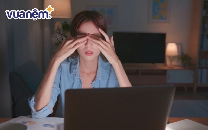 Thức khuya ảnh hưởng tiêu cực tới tâm trạng