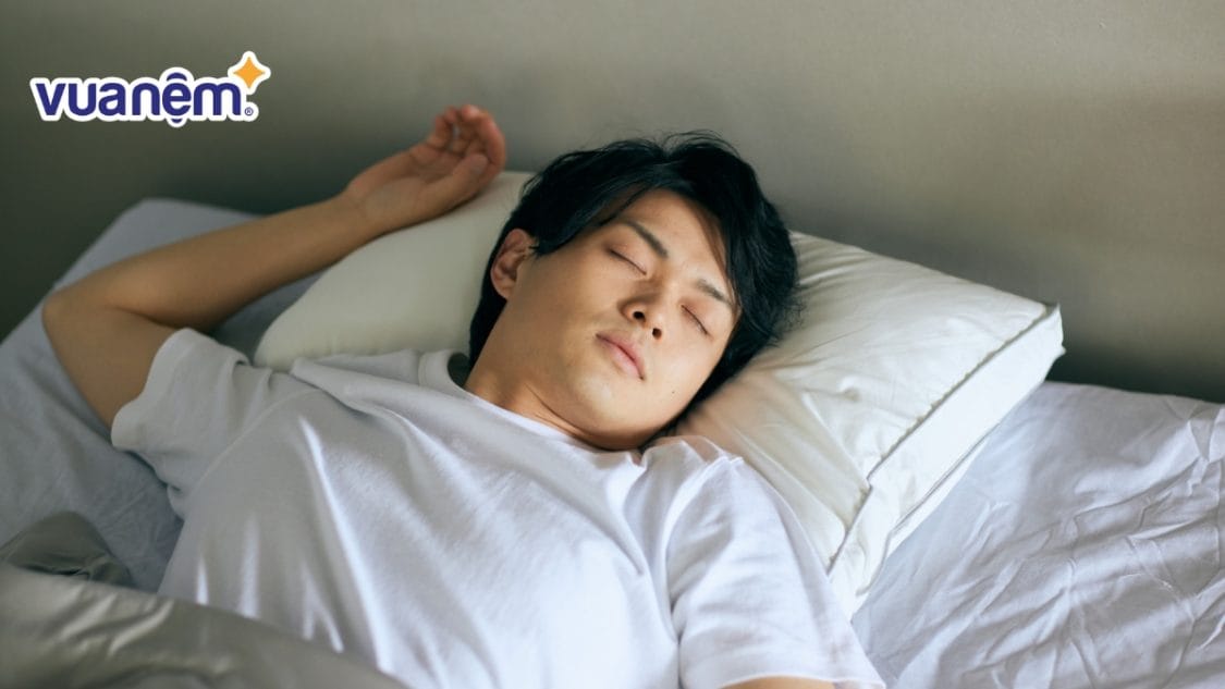 Tư thế ngủ cho người suy giãn tĩnh mạch giúp giảm đau, ngủ ngon hiệu quả