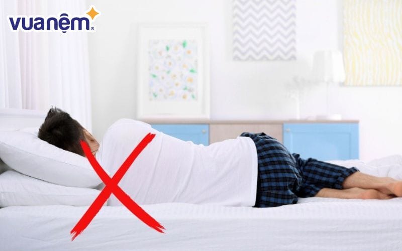 Tình trạng gù lưng khá phổ biến hiện nay ở mọi độ tuổi khác nhau