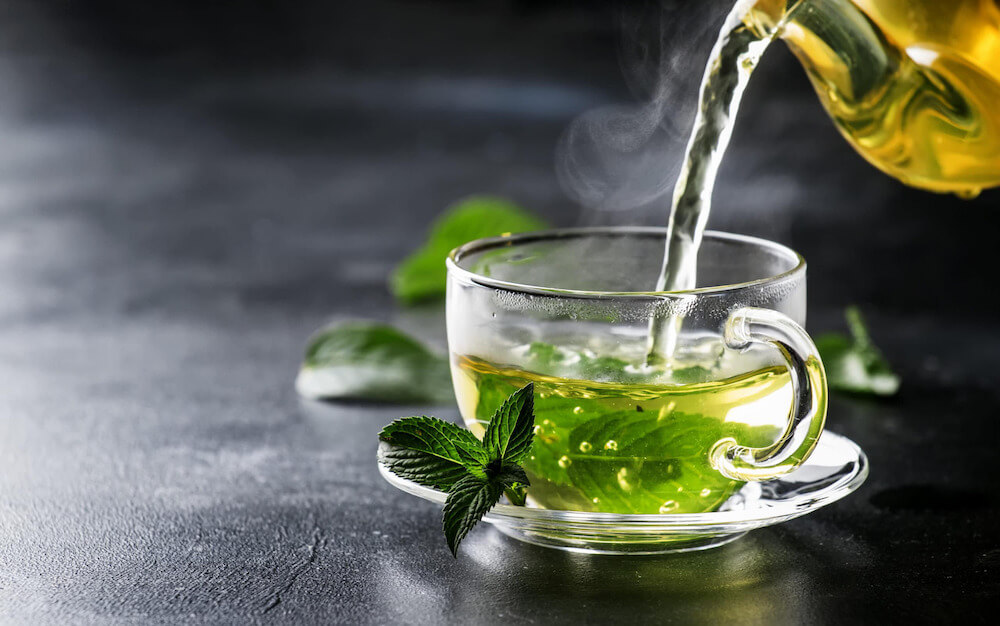 Trong trà xanh có axit amino L-Theanine mang lại sự tỉnh táo