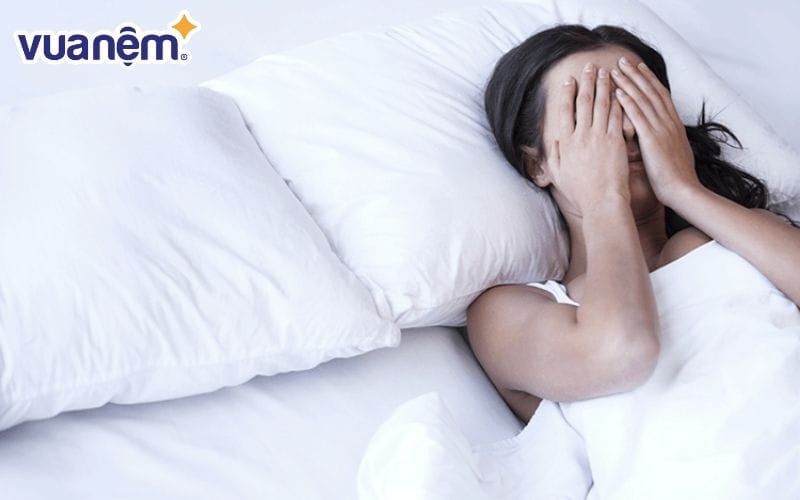 Ăn nhiều muối ảnh hưởng đến giấc ngủ như thế nào?