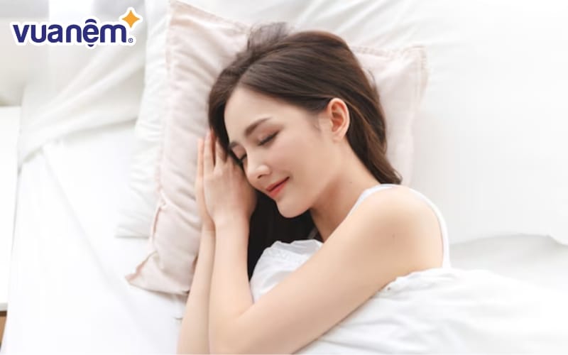 Nguyên tắc của phương pháp là bạn phải thực hiện bài tập làm căng và thư giãn toàn bộ cơ thể