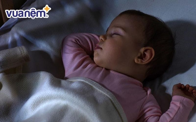 Giấc ngủ ban đêm là thời điểm vàng để trẻ chiều cao