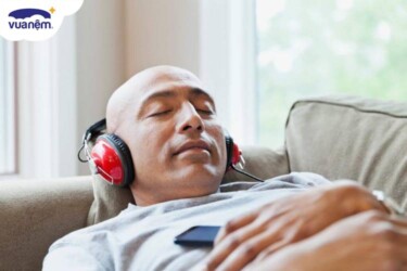 nghe nhạc thiền giúp bạn dễ ngủ