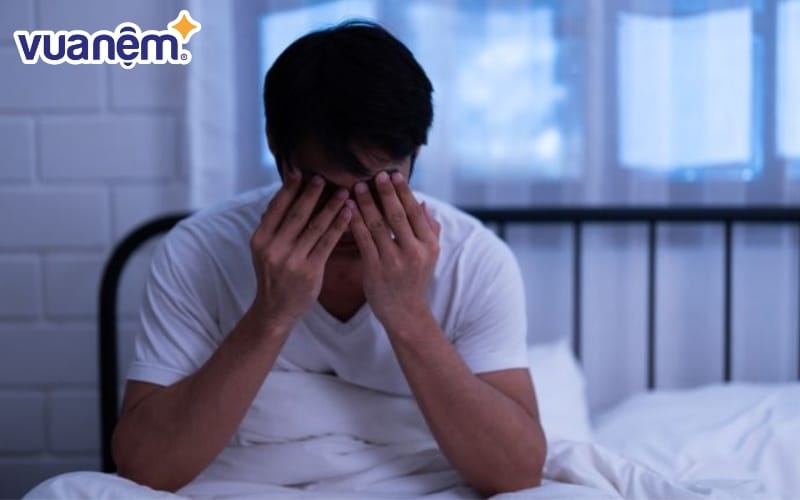 Ngủ mê man là một trong những triệu chứng thường gặp của rối loạn giấc ngủ