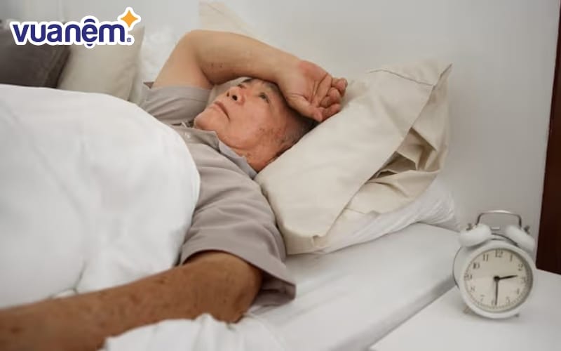 Cần thăm khám bác sĩ ngay về tình trạng thường xuyên ngủ miên man