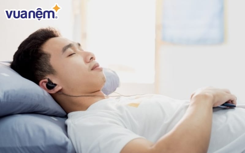 Âm nhạc sôi động có khả năng làm tăng mức adrenaline giúp bạn tỉnh táo hơn