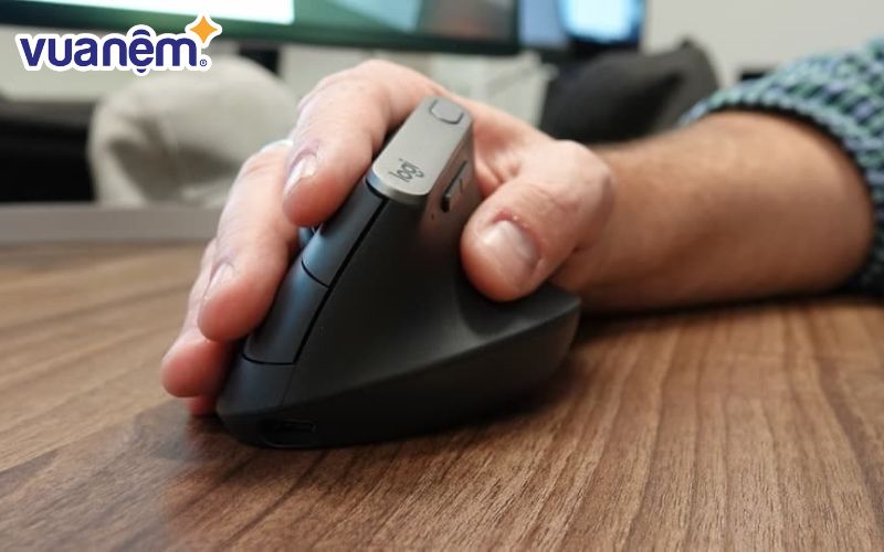 Sản phẩm chuột ứng dụng Ergonomics