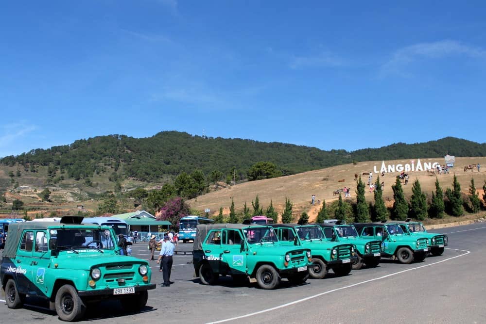 di chuyển lên langbiang bằng taxi