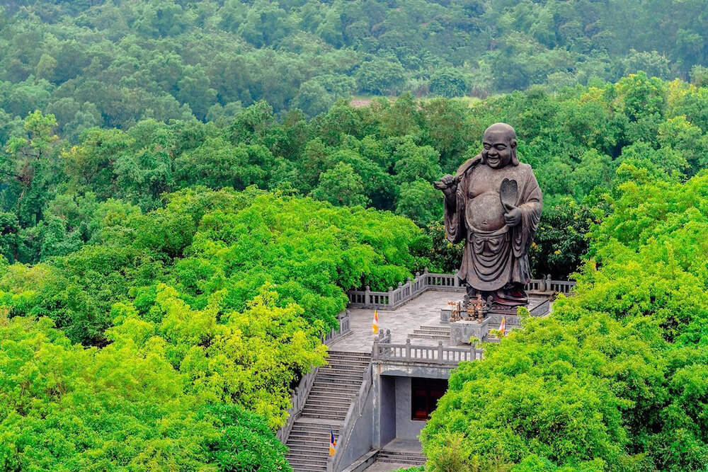Chùa Bái Đính mới là nơi trưng bày Tượng Phật Di Lặc lớn nhất Việt Nam
