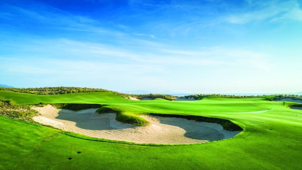 cách đặt sân golf cam ranh