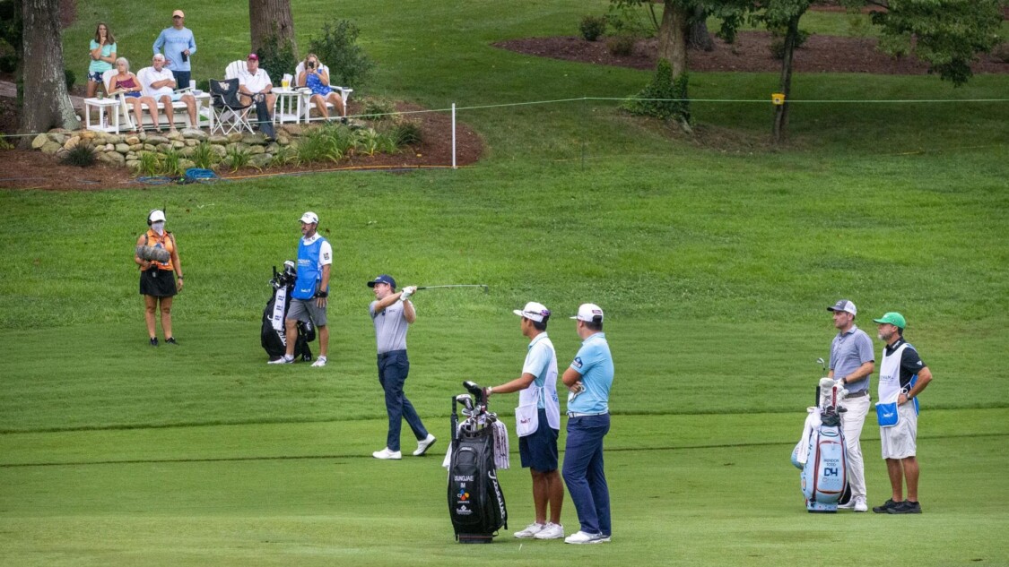 Chi phí cho khóa học golf chuyên sâu